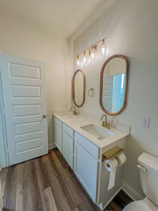 Building Photo - 512 Barbary Coast Ln