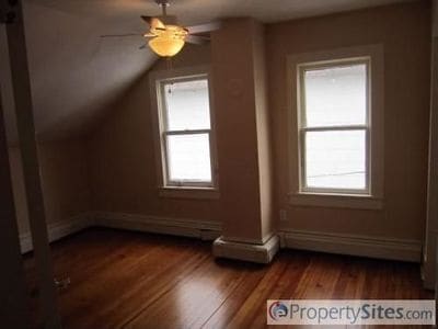 Building Photo - 1432 Greenbrier Ave SE