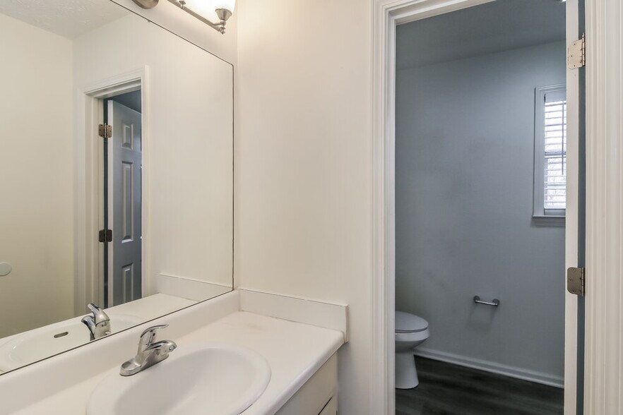 Building Photo - 1569 Dillard Rd