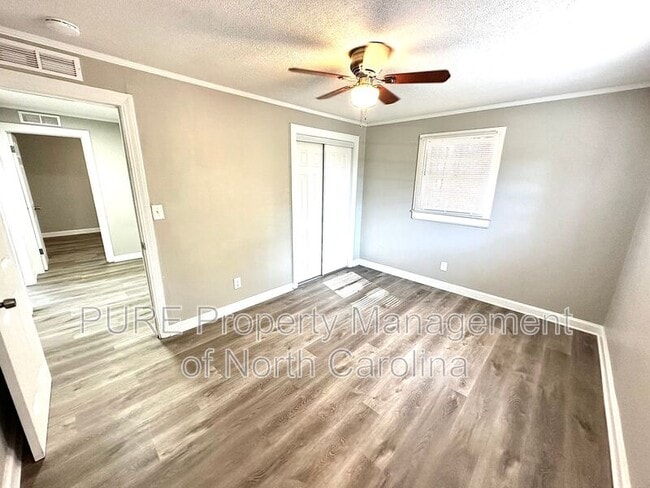 Building Photo - 504A Moore Dr