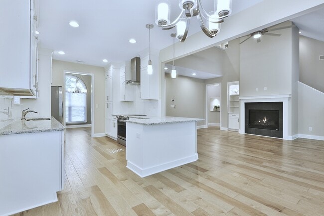 Kitchen - 300 Vendella Cir