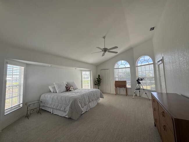 Building Photo - 137 Sportsman Rd