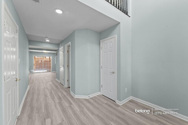 Building Photo - 47339 Blackwater Falls Terrace