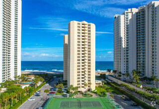 Building Photo - 2800 N Ocean Dr