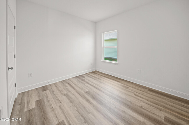 Building Photo - 122 Butler Cv