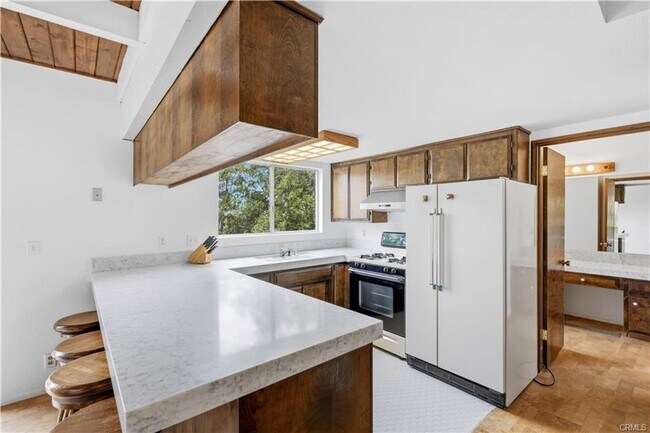 Building Photo - 1334 St Anton Dr