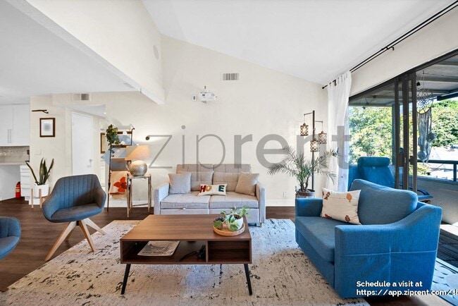 Building Photo - 15511 Sherman Way
