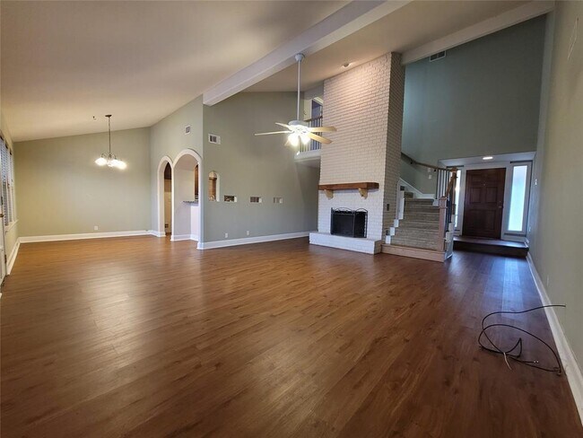 Building Photo - 125 Ridgecrest Rd