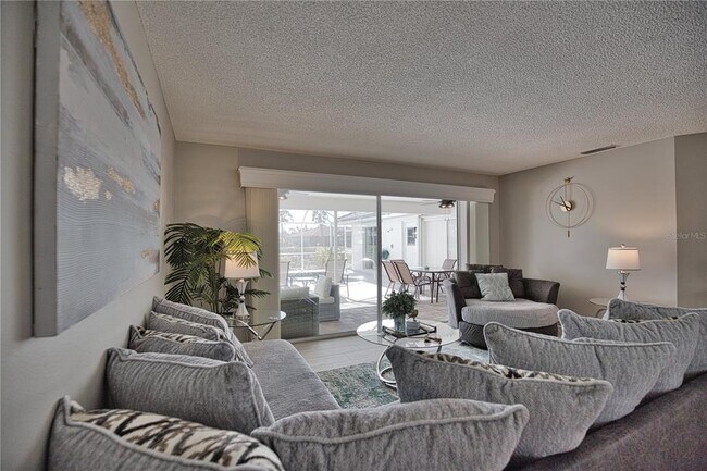 Building Photo - 1702 Kilruss Dr