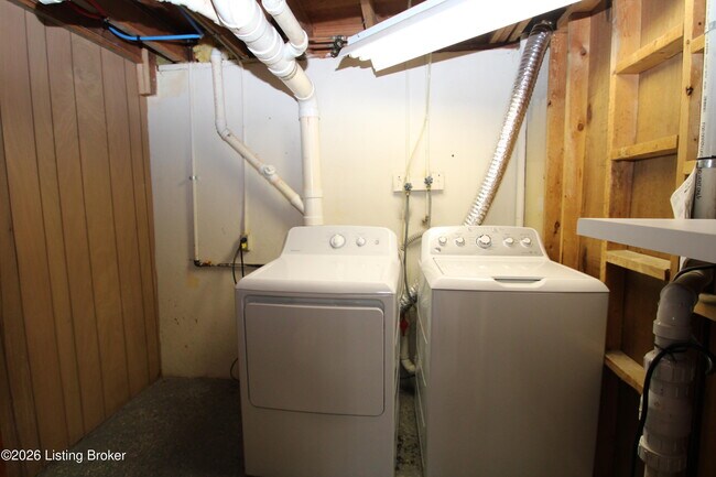 Building Photo - 3026 Kaye Lawn Dr