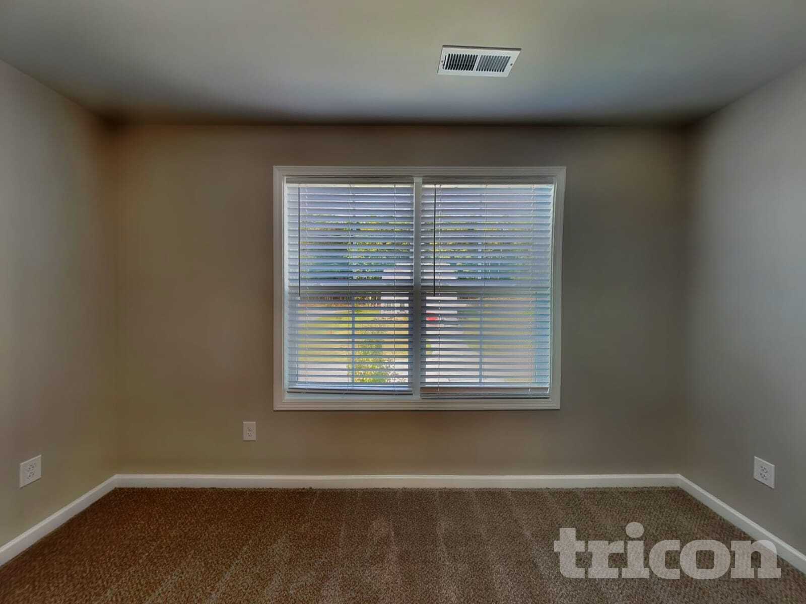 Building Photo - 265 Frst Mdw Ln