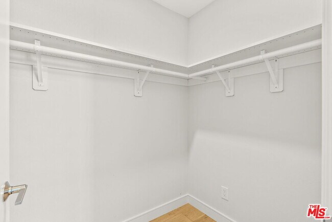 Building Photo - 4771 La Villa Marina