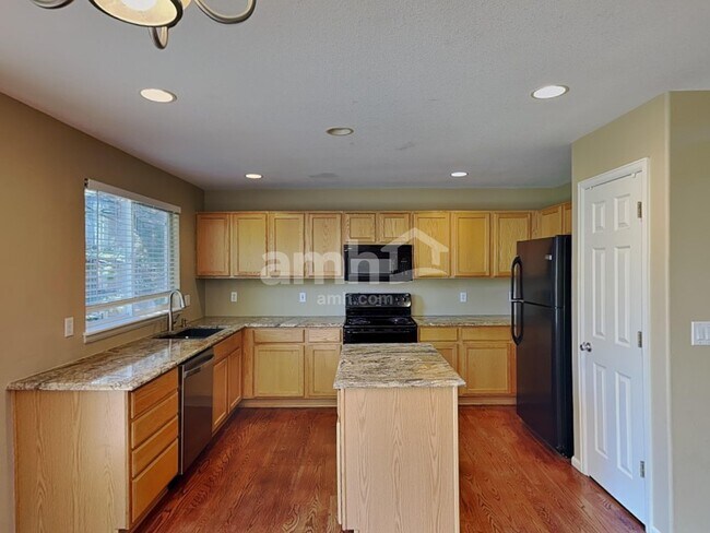 Building Photo - 22414 Quail Run Ln