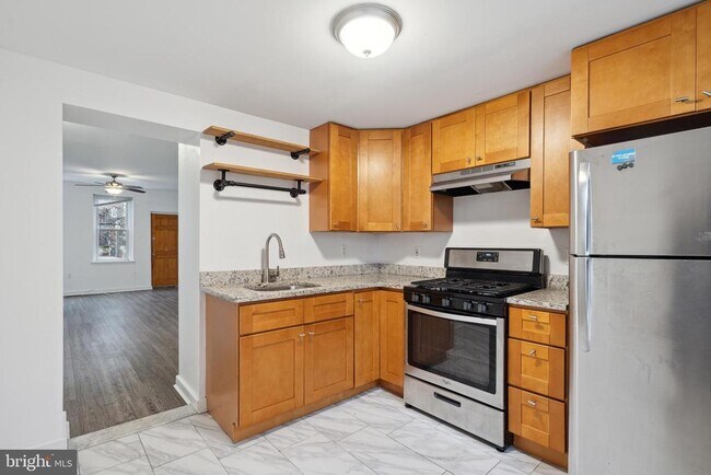 Building Photo - 3079 Tulip St