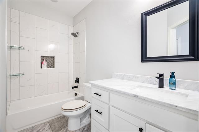 Building Photo - 3505 Wood Oak Dr
