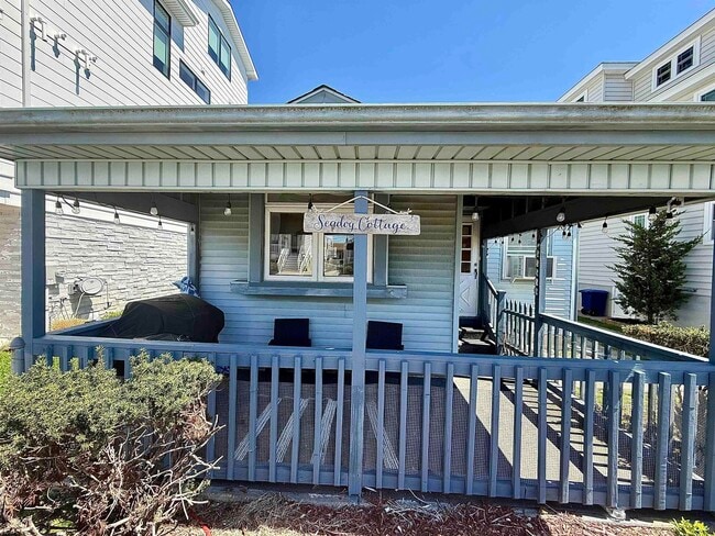 Building Photo - 207 N Thurlow Ave