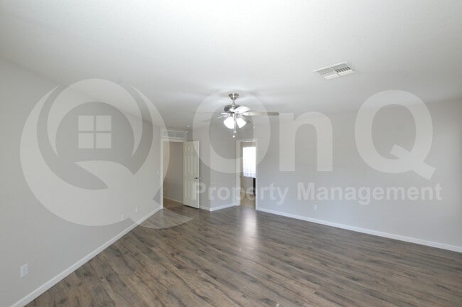 Building Photo - 3735 E Sheffield Rd