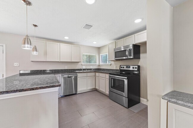 Building Photo - 4815 Arvilla Ln