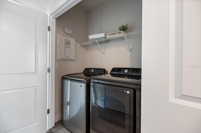 Building Photo - 2462 Mangum Ct