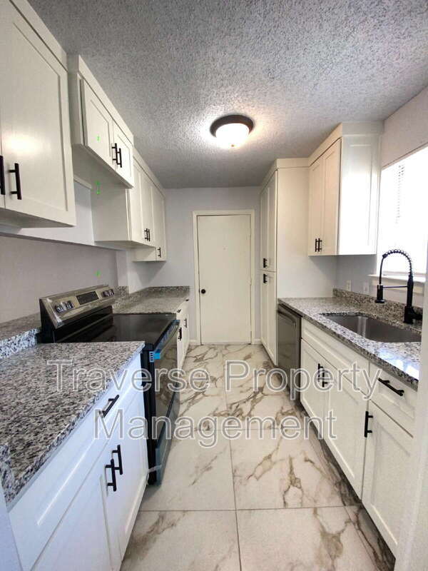 Building Photo - 3519 Winslow Dr