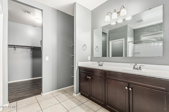 Building Photo - 3112 N 303rd Dr