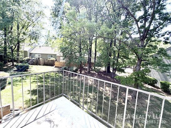 Building Photo - 3284 Heathstead Place