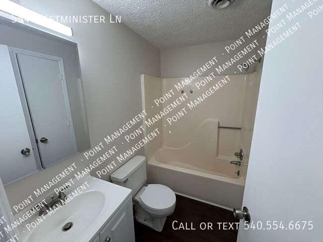 Building Photo - 554 Westminister Ln