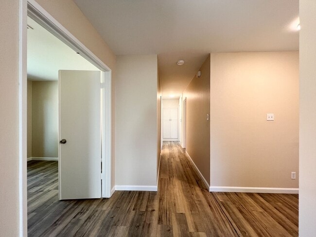 Building Photo - Single Level Four Bedroom North Napa Home