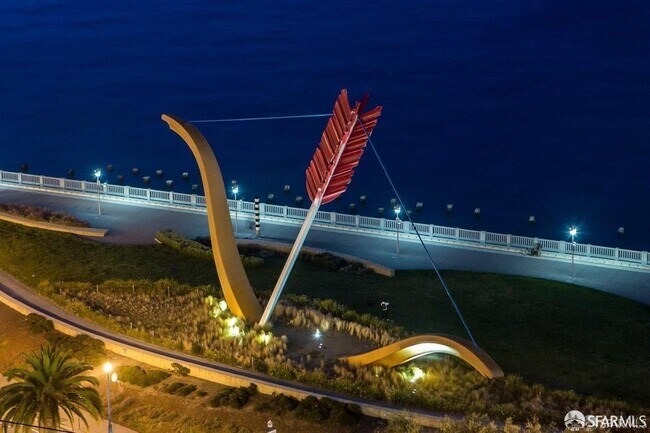 Building Photo - 75 Folsom St