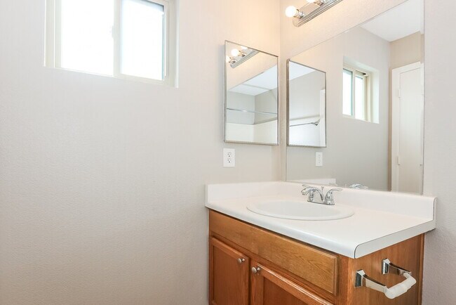 Building Photo - 10857 E Carol Ave