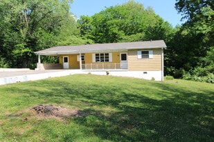 Building Photo - 1940 Harris Rd
