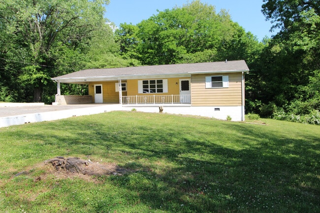 Building Photo - 1940 Harris Rd