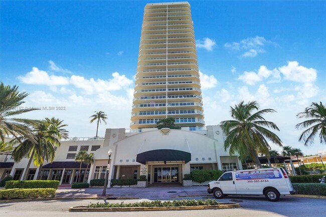 Building Photo - 7330 Ocean Terrace