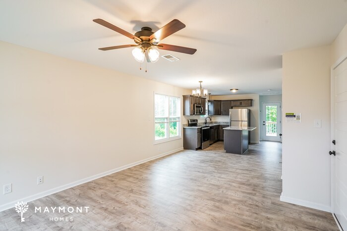 Building Photo - 1210 Cottonwood Dr