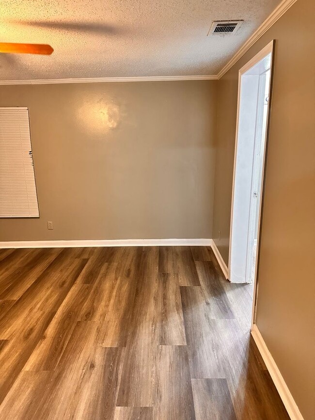 Building Photo - 3 BED 2 BATH IN FAYETTEVILLE NC