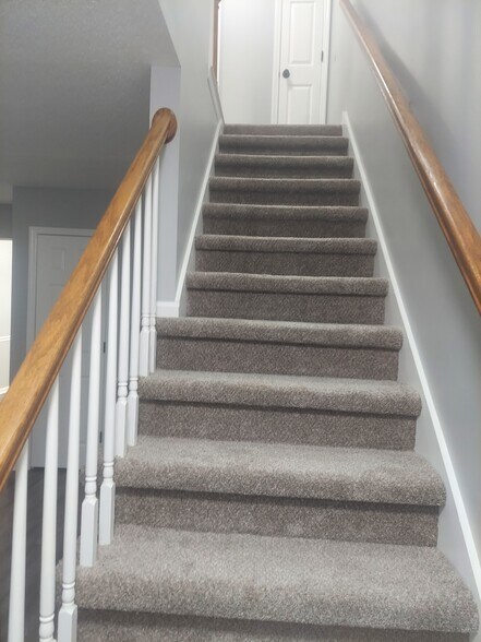 Stairway - 110 Eveningside Dr