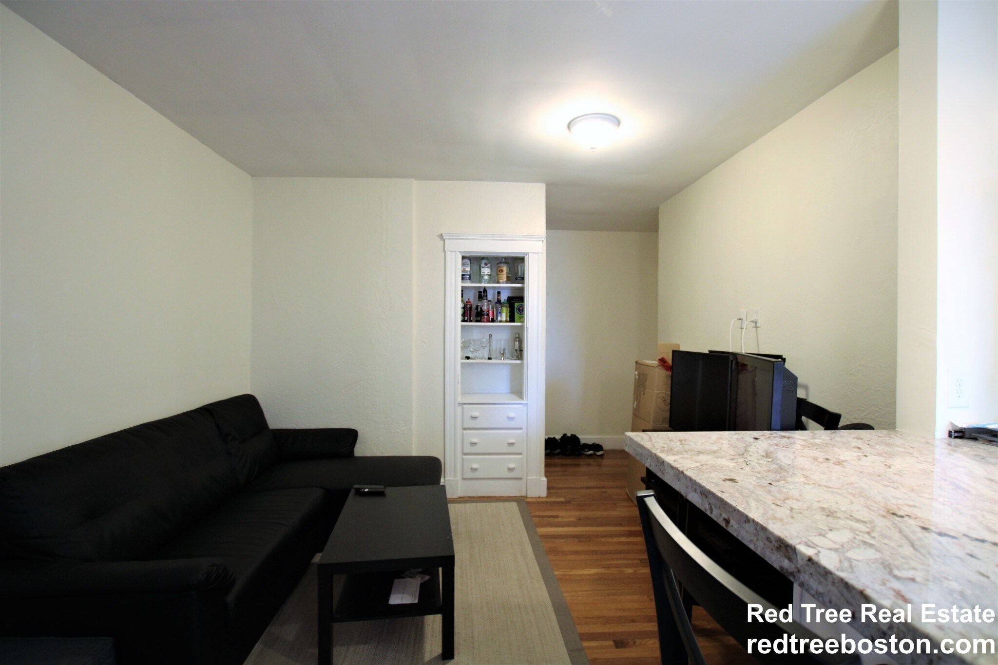 Building Photo - 2009 Commonwealth Ave