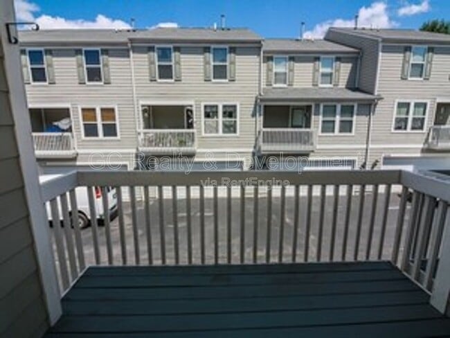 Building Photo - 2452 Emily Ln