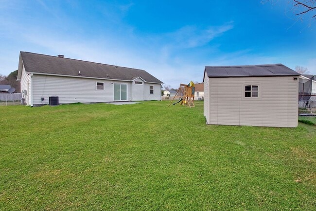 Building Photo - 3 Bedroom Home In Deerfield Jacksonville!!!!