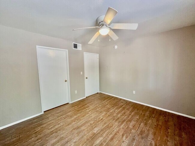Building Photo - First-Floor Condo with Detached Garage in Gated Ranch Viejo