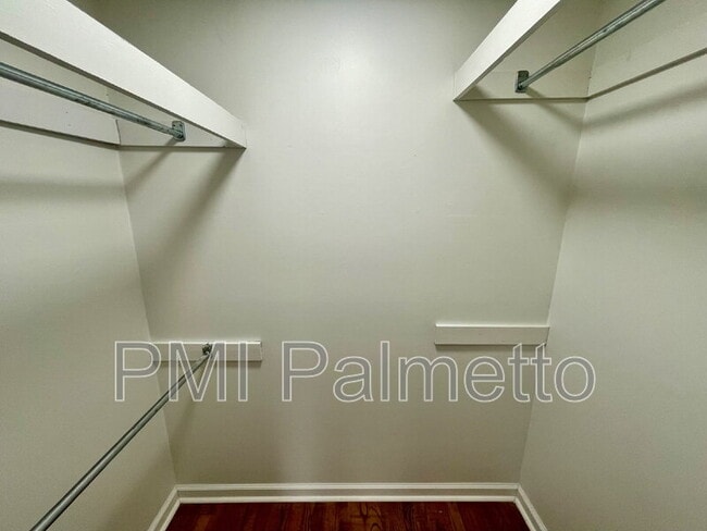 Building Photo - 1422 Beaver Dam Rd