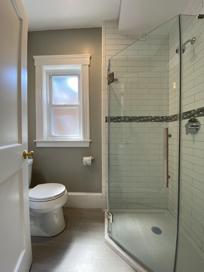 Building Photo - 305 Tappan St