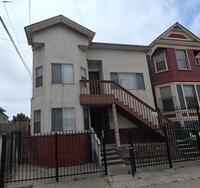 Building Photo - 1418 15th Ave