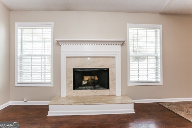 Building Photo - 15 Arthurs Ln