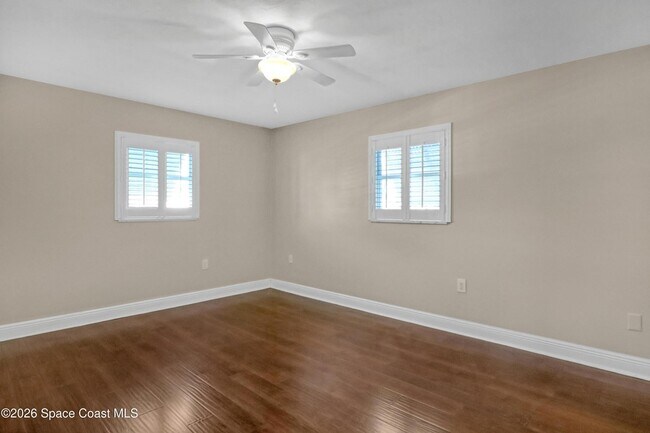 Building Photo - 410 Sparrow Dr