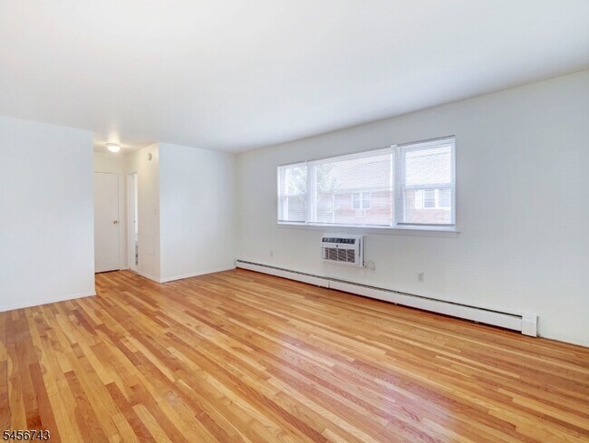Building Photo - 2467 NJ-10
