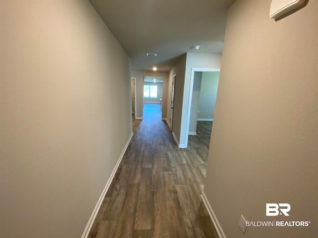 Building Photo - 8018 Irwin Loop