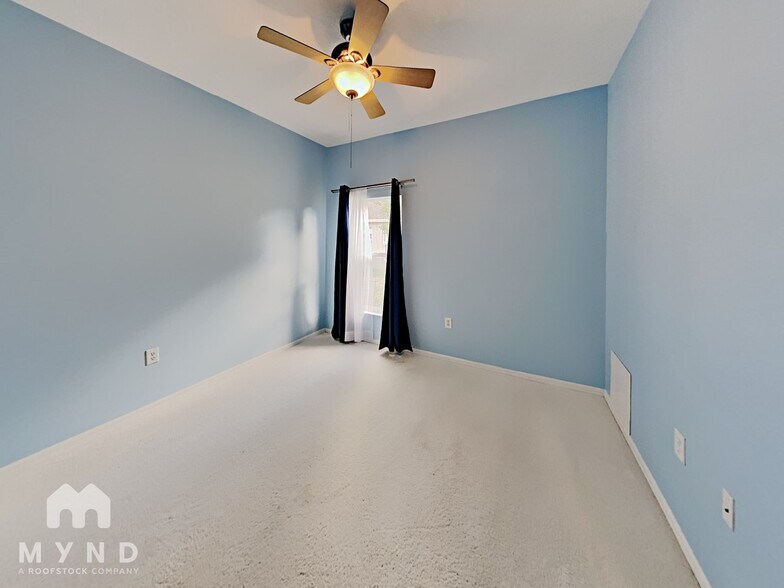 Building Photo - 1500 Baythorn Dr
