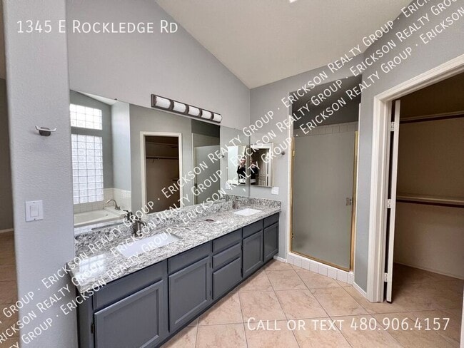 Building Photo - 1345 E Rockledge Rd