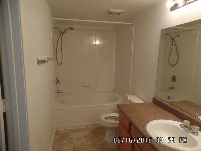 Building Photo - 2 BDRM 2 BATH CONDO IN GATED TUSCANO COMMUNITY IN THE SW